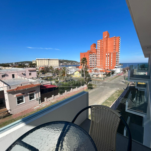Apartamento En Venta En Piriápolis A Estrenar Con Vistas Panorámicas Y Balcón Privado Y Piscina