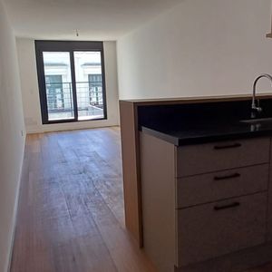 Apartamento En Venta De Dos Dormitorios, Con Renta