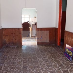 Se Vende Casa Antigua Ubicada En Barrio Ex Union Ferroviaria, Calle Pasteur Esquina Franklin.