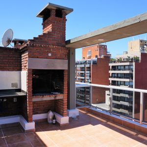 Penthouse Con Parrillero!! Inmejorable Zona!! 2 Dormitorios, 2 Baños, Garaje! Con Renta