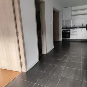 Funcional Apartamento En Alquiler Con 1 Baño, Estilo Moderno Y Ventilación Natural