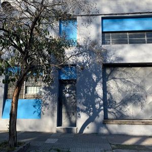 Gran Oportunidad Para Depósito De Mercadería O Uso Diverso Próximo A Gran Zona Comercial.