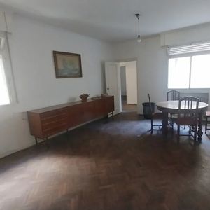 Ciudad Vieja, Plaza Zabala, 2 Dorm, Super Amplio, Excelente Locomocion