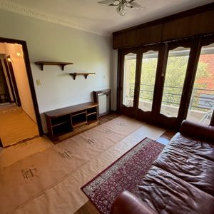 Vendemos Amplio Apartamento En Pocitos De 2 Dormitorios