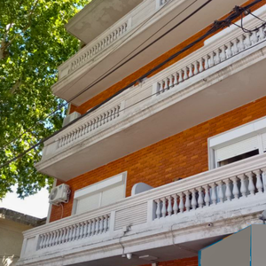 Muy Buen Apartamento De 2 Dormitorios Dos Baños Y Balcon