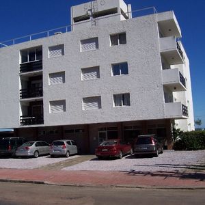 Apartamento En Venta En Piriapolis Frente Al Mar