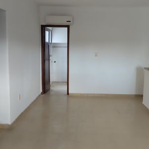 Dueño Vende/alquila, A 50 Mts De Plaza Libertad, Muy Cómodo Apto 