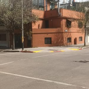 Oportunidad Inversión!! Casa 4 Dormitorios 2 Baños. Garage.