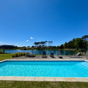 Alquiler Apartamento 3 Dormitorios Con Vista Al Lago En Avenida De Las Americas Parque Miramar Carrasco