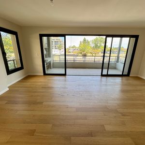 Venta Apartamento 3 Dormitorios En Avenida De Las Américas Parque Miramar