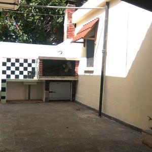 Venta 2 Propiedades Casa 3 Dor Jardín Y Patio Y Apto De 2 Dor Con Doble Garage Bella Italia