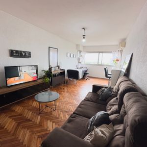 Excelente Apartamento 3 Dormitorios En Mercado Modelo.