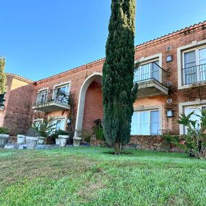 VIñedos. La Toscana. Estufa. Parrillero. 4 Dorms, 3 Baños.