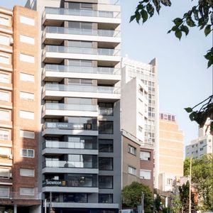 Exclusivos Apartamentos A Estrenar En Punta Carretas: Invierta En Lujo Y Confort.