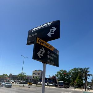 Oportunidad De Inversion!! Excelente Punto Comercial Y Logístico, Venta De Predio De 1410 M2 Con 5 Locales Con Renta