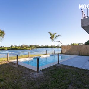 Almadia. Vigilancia. Piscina. Club House. 2 Dorm. Cochera.