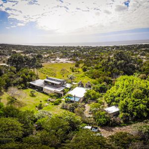 Venta Posada Turística En Punta Rubia, Rocha. Alto Roi