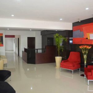 Dpto. En Alquiler - Av. 2 De Agosto 6to Anillo Condominio Tusequis