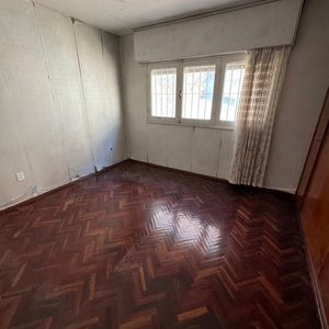 Casa Padrón único La Blanqueada Macari Vende