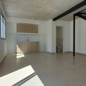 Un Apartamento Con La Comodidad De Una Casa Y Patio Privado