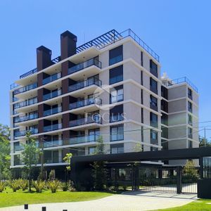 Venta Apartamento Penthouse 3 Dormitorios, 2 Baños Y Gran Terraza Con Parrillero En Barra Carrasco