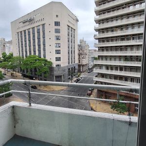 Exclusivo Apartamento De 2 Dormitorios Y 2 Baños En Venta Sobre Av. Del Libertador.