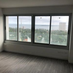 Moderno Apto Dos Dorms Y Garaje Ubicacion Inmejorable En Punta Del Este