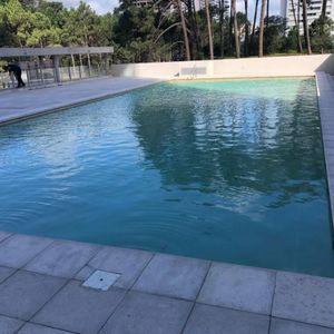 Venta Apto De 1 Dorm Con 2 Baños Y Garaje En Inmejorable Ubicación En Punta Del Este