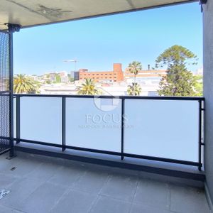 Venta Apartamento Con Renta 1 Dormitorio, Garaje Fijo Y Terraza Al Frente En La Blanqueada
