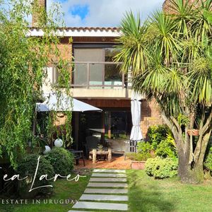 Gran Casa A La Venta En Carrasco