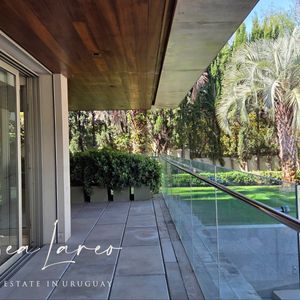 Exclusivo Apartamento Con Piscina A La Venta En Carrasco