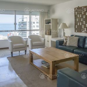 Apartamento En Venta, Torre Fragata Con Hermosa Vista Al Mar, Playa Mansa, Punta Del Este