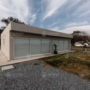 Venta Casa Primera Linea 2 Dormitorios 2 Baños - Piriapolis