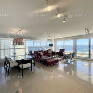 Venta Departamento - 3 Dormitorios + Servicio - Punta Del Este -  Playa Mansa