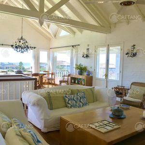 Venta Casa 7 Dormitorios. Punta Piedras, Manantiales