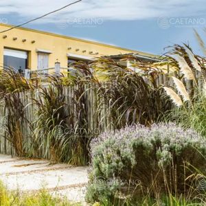 Casa En Venta 7 Dormitorios Punta Piedras
