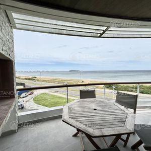 Venta Penthouse  - 3 Dormitorios + Servicio - Playa Mansa