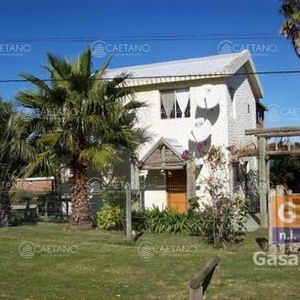 Casa En Venta En El Chorro A 200 Mts Del Mar