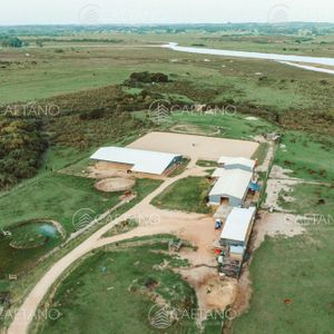 Venta De Chacra Con Costa En Arroyo, Zona En Expansión. Ruta 39