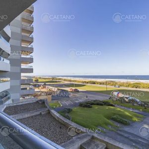 Alquiler Apartamento En Punta Del Este Con Espectacular Vista Al Mar - 4 Dormitorios