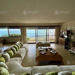 Apartamento En Venta 3 Dormitorios Y Dependencia En Punta Ballena