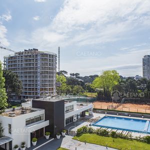 Departamento De 1 Y Medio Dormitorio En Venta A Pasos De Playa Brava