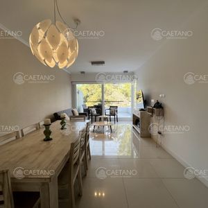 Venta Apartamento Dos Dormitorios, Solanas. Punta Ballena
