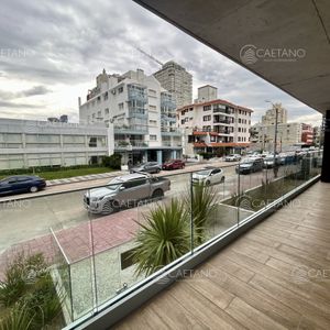 Venta De Apartamento A Estrenar 2 Dormitorios Y 2 Baños, Peninsula Punta Del Este