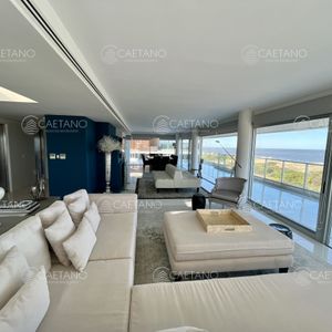 Venta Apartamento 4 Dormitorios. Playa Brava, Punta Del Este