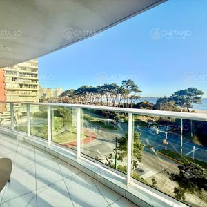 Apatamento 4 Dormitorios, Mansa - Punta Del Este
