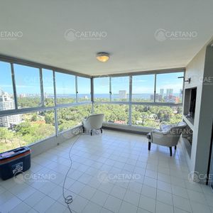 Departamento En Venta 3 Dormitorios - Roosevelt, Playa Mansa