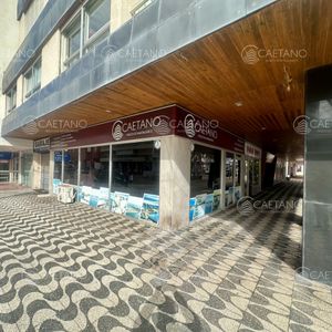 Alquiler Anual, Local Comercial. Peninsula, Punta Del Este