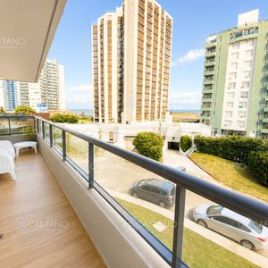 Venta De Apartamento 2 Dormitorios Playa Brava  Punta Del Este