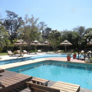 Hotel 4 Estrellas En Venta - Punta Del Este